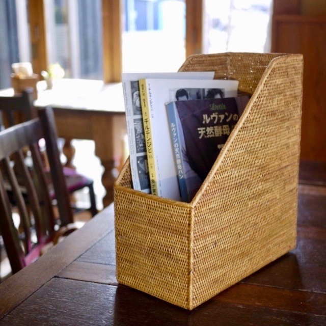 【新品】アタ ブック ファイル スタンド 本立て アタ雑貨 バリ島 アタ小物 新品】アタ ブック ファイル スタンド 本立て アタ雑貨 バ