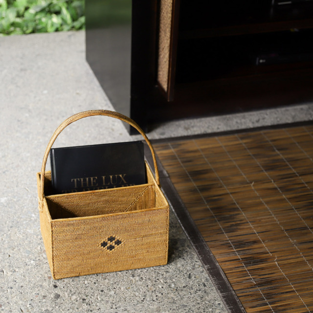 マガジンラック2枠持手付き (RCB283) Rosily(ロージリー) バリ島 アタ