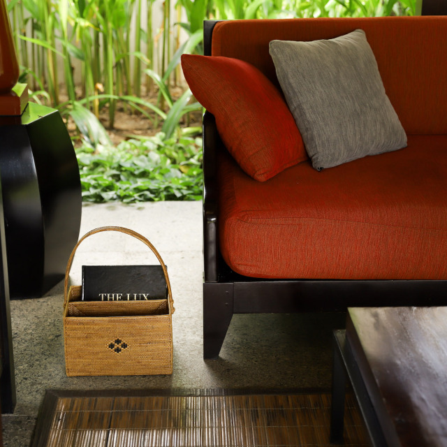 アタ　マガジンラック　収納