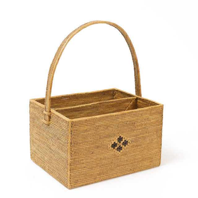 アタ　マガジンラック　収納