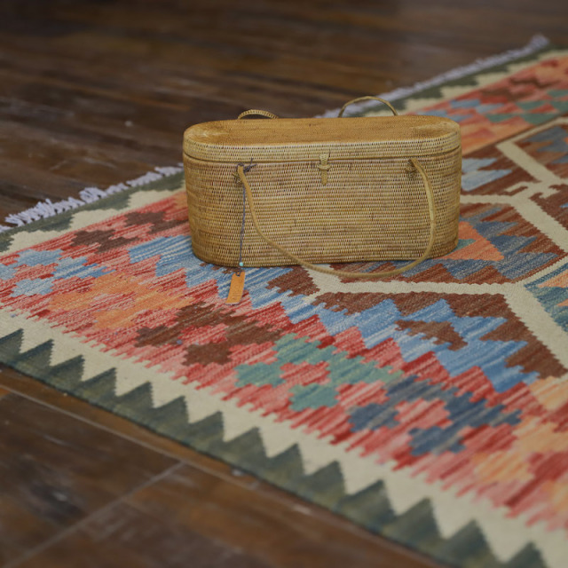 極細編みアタバッグ かごバッグ