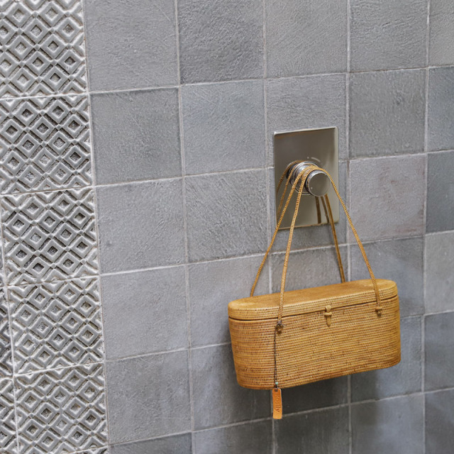 極細編みアタバッグ かごバッグ