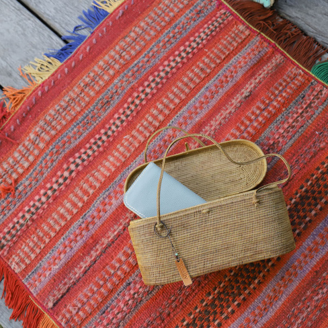 極細編みアタバッグ かごバッグ