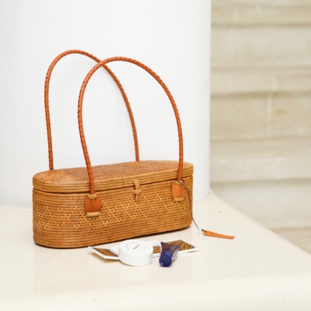 楕円スーパー小判型皮持手 (SAB128)  Rosily(ロージリー) バリ島 高級 極細編みアタかごバッグ 浴衣や着物にも