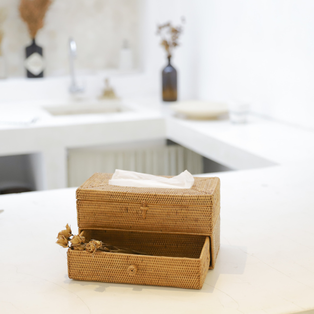 アタ　ティッシュボックス