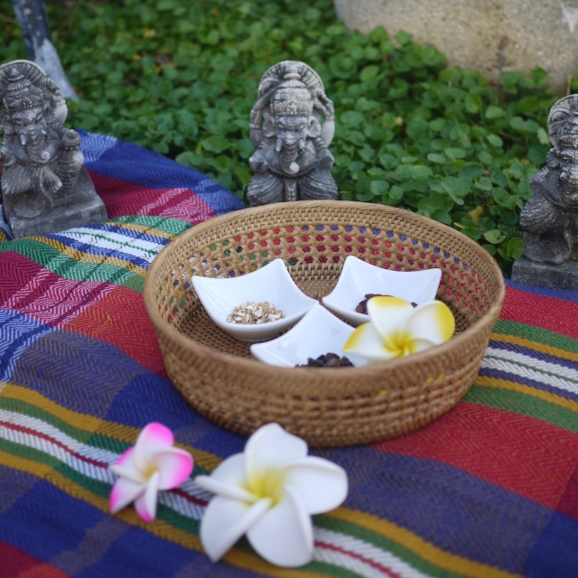 アタ雑貨 アタトレイ フルーツカゴ