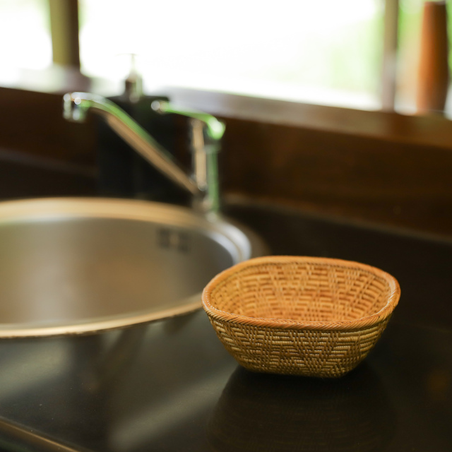 アタ雑貨 アタトレイ カゴ スクエア