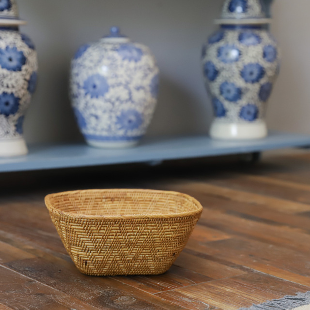 アタ雑貨 アタトレイ カゴ スクエア