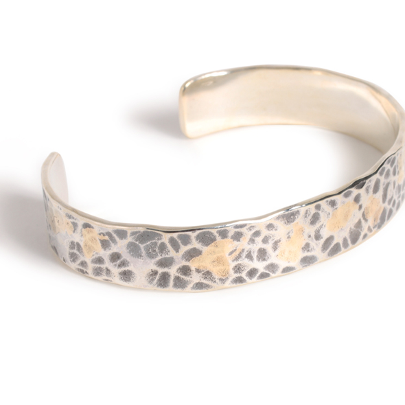 VIVIFY (ビビファイ) Back Hallmarks Bangle/ Hammered finish /10mm w/gold