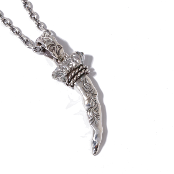 VIVIFY (ビビファイ) Arabesque Bear Claw Pendant Head