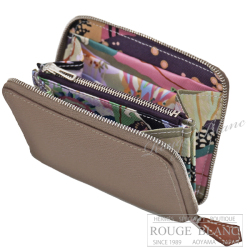 エルメス　アザップ　シルクイン　コンパクト　エトゥープ  (内側 カシス) 【新品】 HERMES Azap silk in Compact Etoupe (Inside Cassis)【NEW】