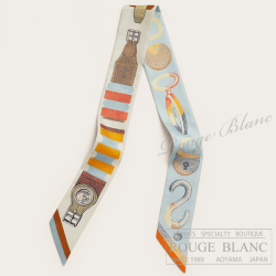 エルメス　ツイリースカーフ　"ブリッド・ア・ブロック/詩的な目録"   マスティック ×ブルー×サフラン　【新品】HERMES Twilly Scarf  "Inventaire Poetique de Brides a Bloc"  Mastic×Bleu×Saffron【NEW】