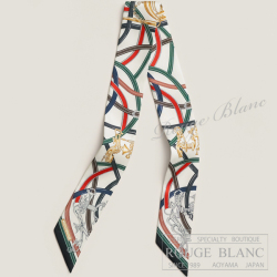 エルメス　ツイリースカーフ　"伝説のハーネス"　ブラン×ヴェールロデン×ルージュ　【新品】 HERMES Twilly Scarf  "Harnais Legendaire" Blanc×Vert Loden×Rouge 【NEW】