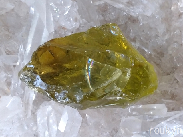 お値下げ　アンダラクリスタル　希少　グリーンアップル　インドネシア産　3267g お値下げ アンダラクリスタル 希少 グリーンアップル