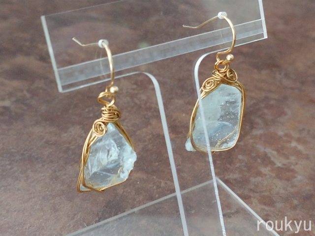 アンダラピアス