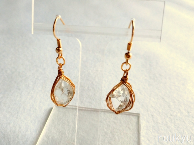 アンダラピアス