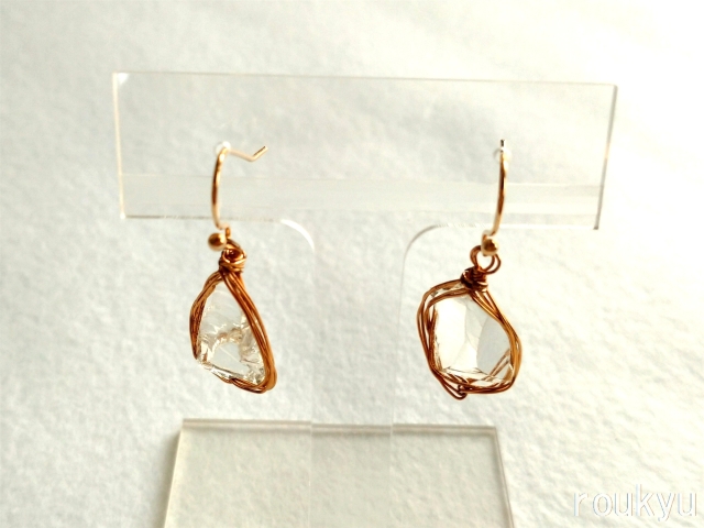 アンダラピアス