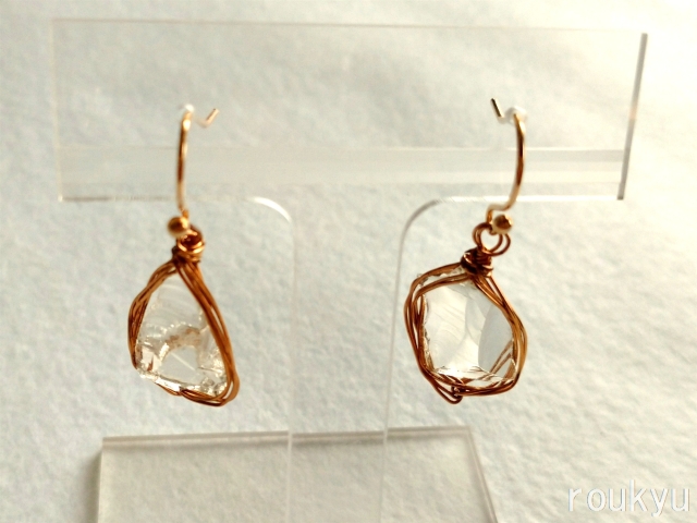 アンダラピアス