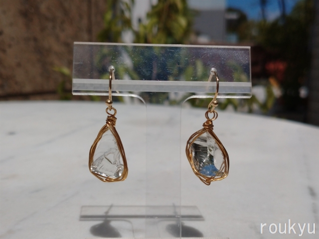 アンダラピアス