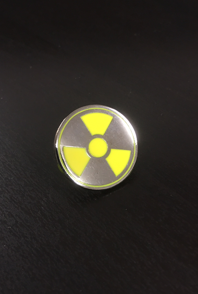 【サイエンスピンバッチ】放射線（Radioactive）