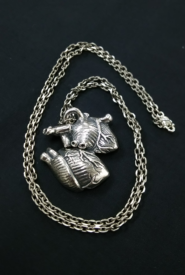 【アナトミージュエリー】心臓ロケットペンダント（Anatomical Heart Locket）