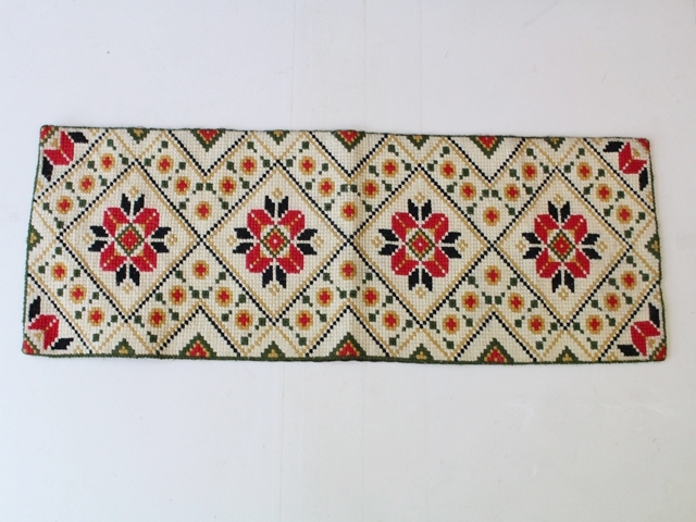 【レアもの】 レトロなテーブルランナー（102×33cm）　540