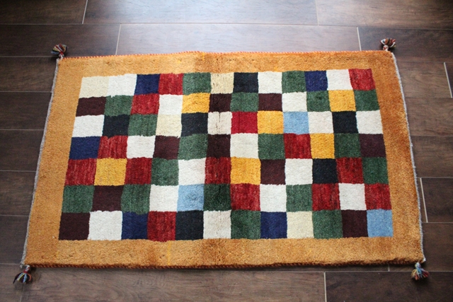 遊牧民のじゅうたん　ギャッベ（ラグサイズ小　125×75cm）　719