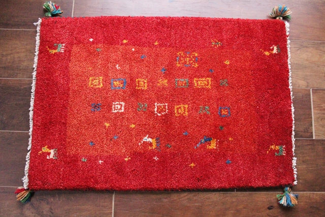 【送料無料】遊牧民のじゅうたん　ギャッベ（玄関マットサイズ中　72×49cm）　9997