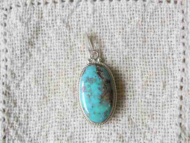 ペルシャ産ターコイズ・ペンダントヘッド AC546