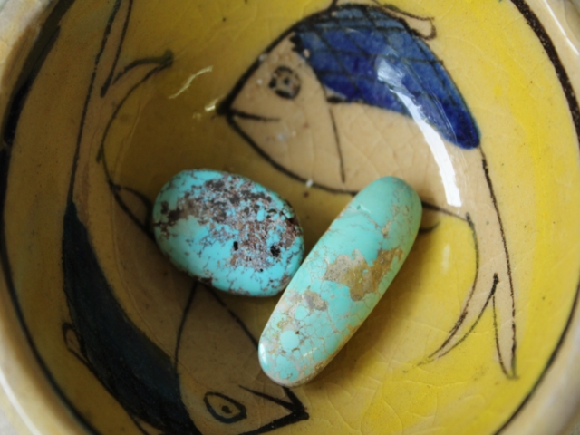 ペルシャ産ターコイズのルース（裸石）・大-1　 AC408