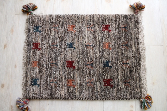 遊牧民のじゅうたん　ギャッベ（玄関マットサイズ小　55×42cm）　2784