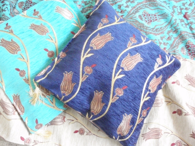 【トルコ製 チューリップ柄】コットンクッションカバー(2)　608