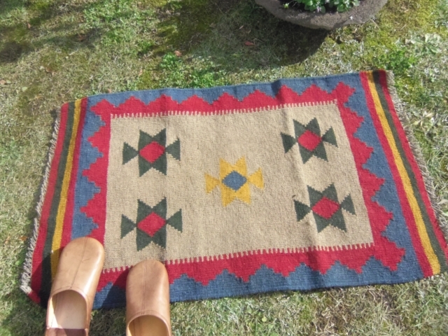 【値下げしました！】キリム　（玄関マットサイズ中 92×56cm）　973