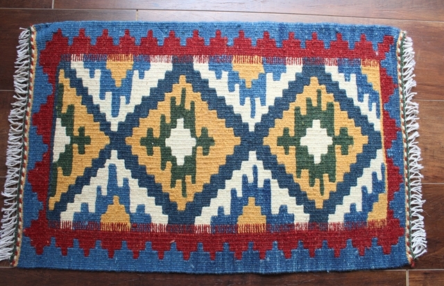 【お手頃！】シラーズ産キリム（約60×40cm）　9980-5