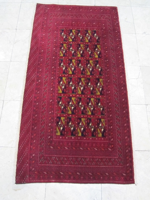 【セミ・オールド】トルキャマン絨毯（139×68cm）　Y165