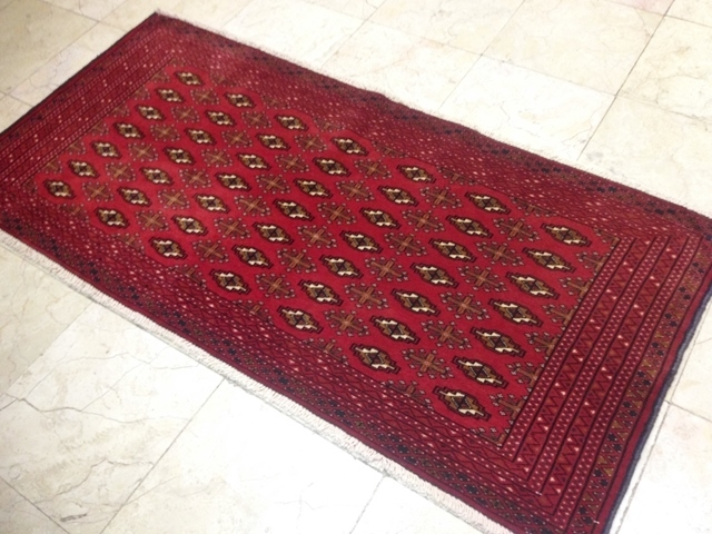 【セミ・オールド】トルキャマン絨毯（139×66cm）　Y170