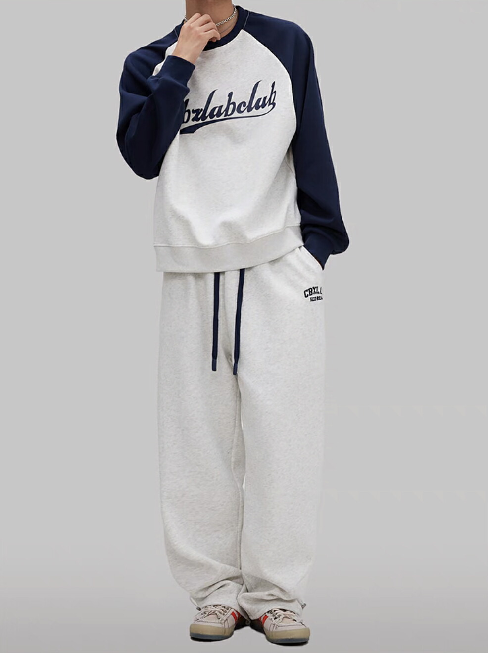 キャバリアキング様 C6475 スウェット×ルージーパンツコーデ キャバリアキング様 C6475 スウェット×ルージーパンツコーデ A