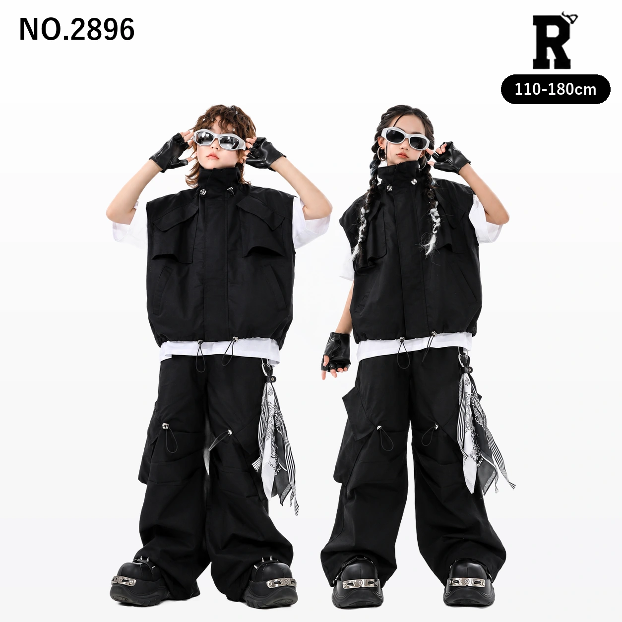 キッズ ダンス衣装 セットアップ ブラック ハイネックベスト カーゴパンツ【商品番号：2896】