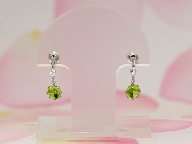 ホワイトゴールドぺリドットデザインピアス/0280◆