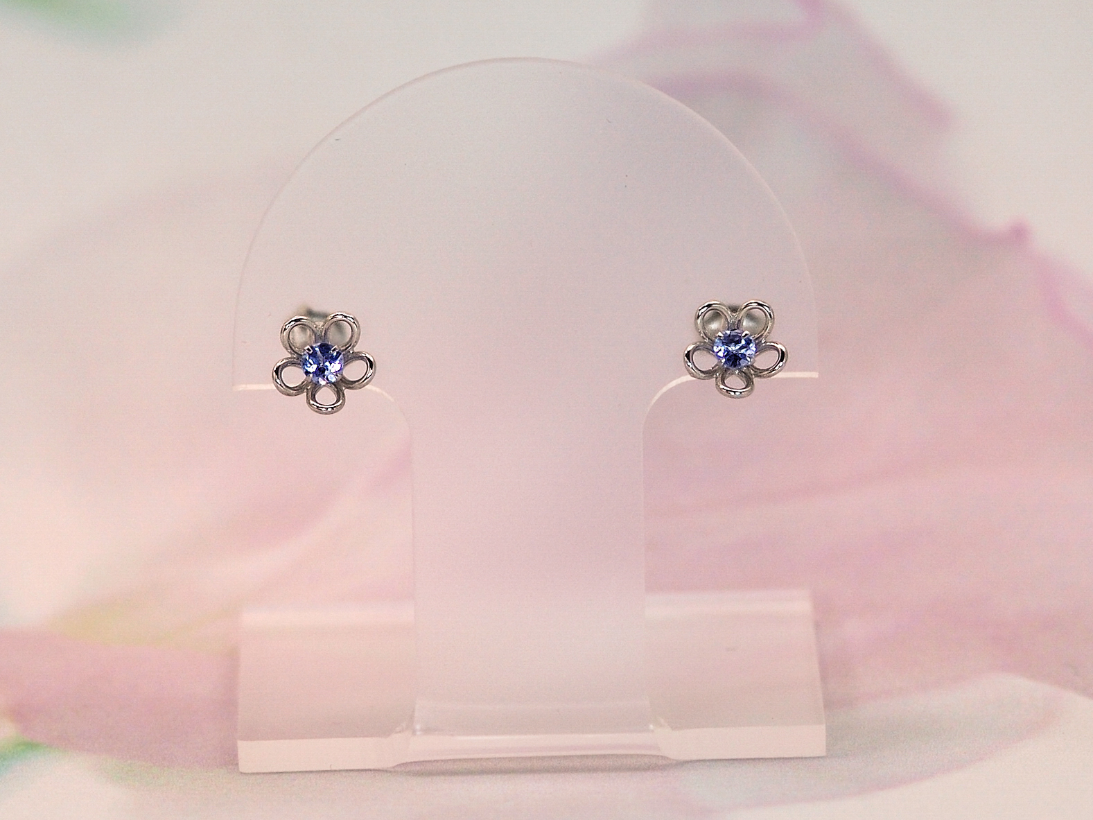 ホワイトゴールド タンザナイトピアス/0305◆