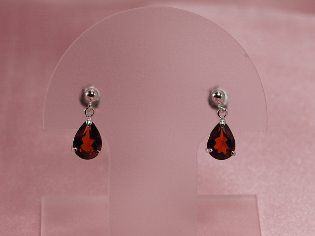 ホワイトゴールド ガーネットピアス/0328◆