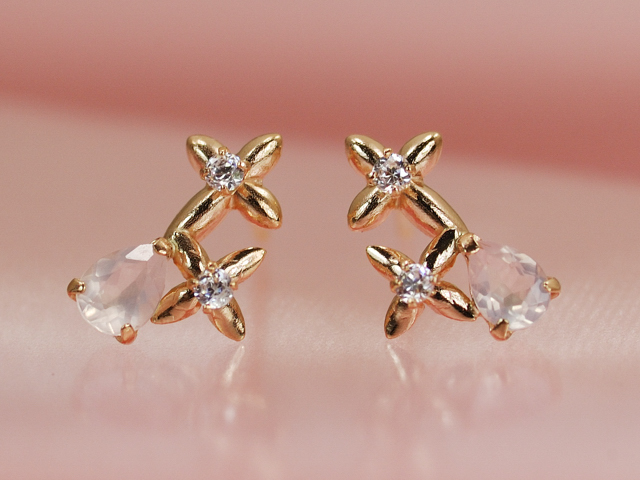 ◆ K18ピンクゴールド ローズクォーツ,キュービックピアス/0396◆