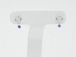 ◆ホワイトゴールドサファイヤピアス/0142◆【送料無料】