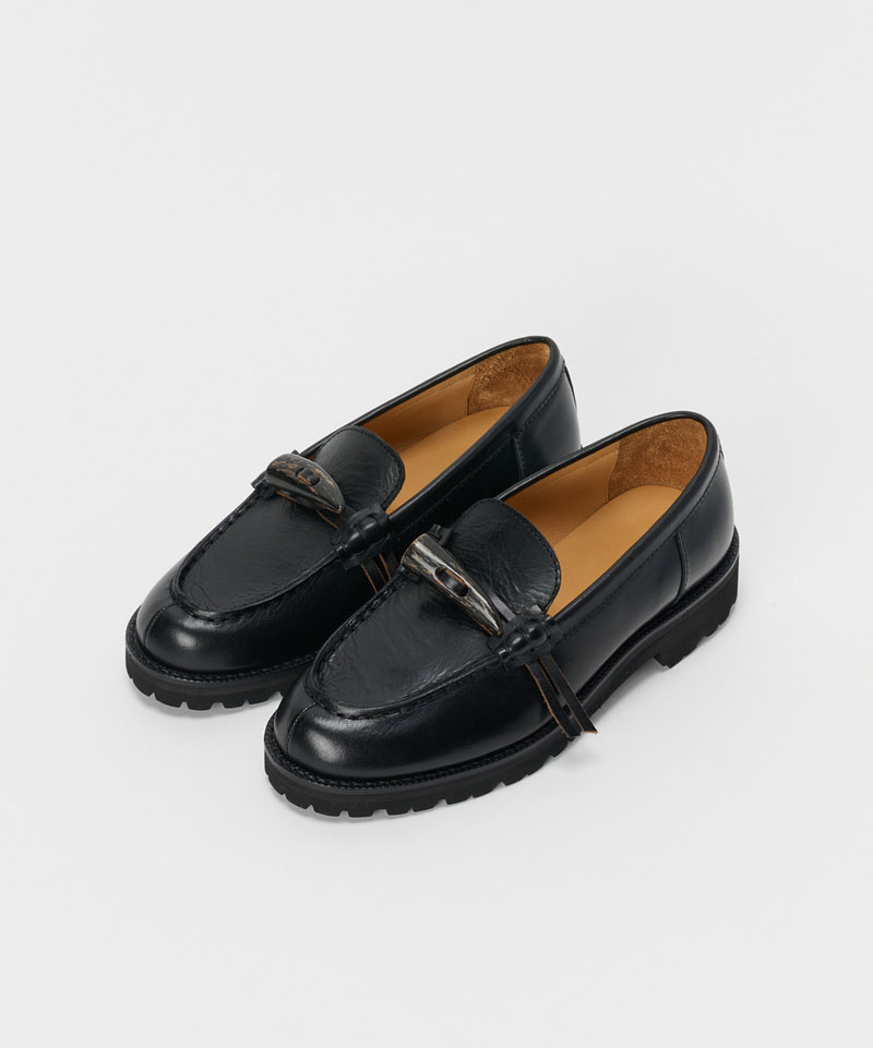 Hender Scheme horn loafer smooth black