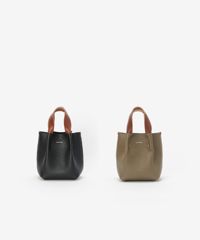 Hender Scheme piano bag small - Mens | rroomm onlinestore