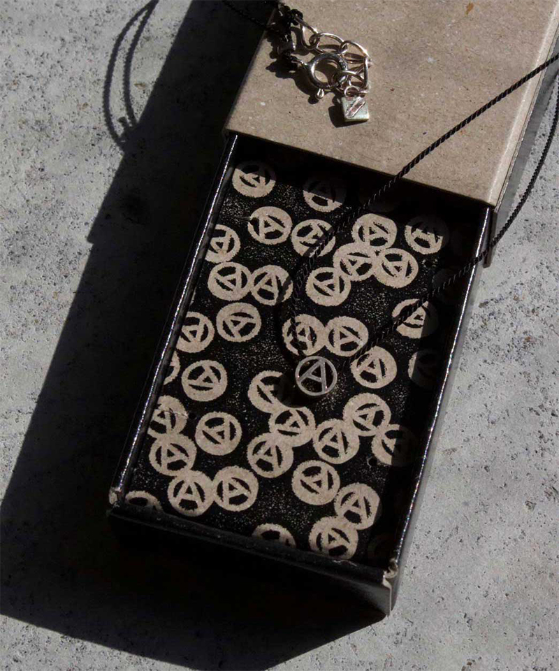 PHINGERIN TINY NECKLACE A:BLACK - Mens