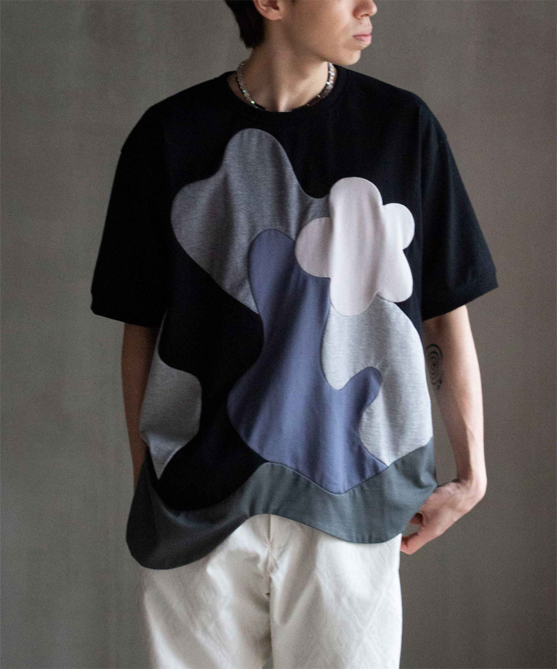 amok FLOWER PATTERN T-SHIRT BLACK - Mens