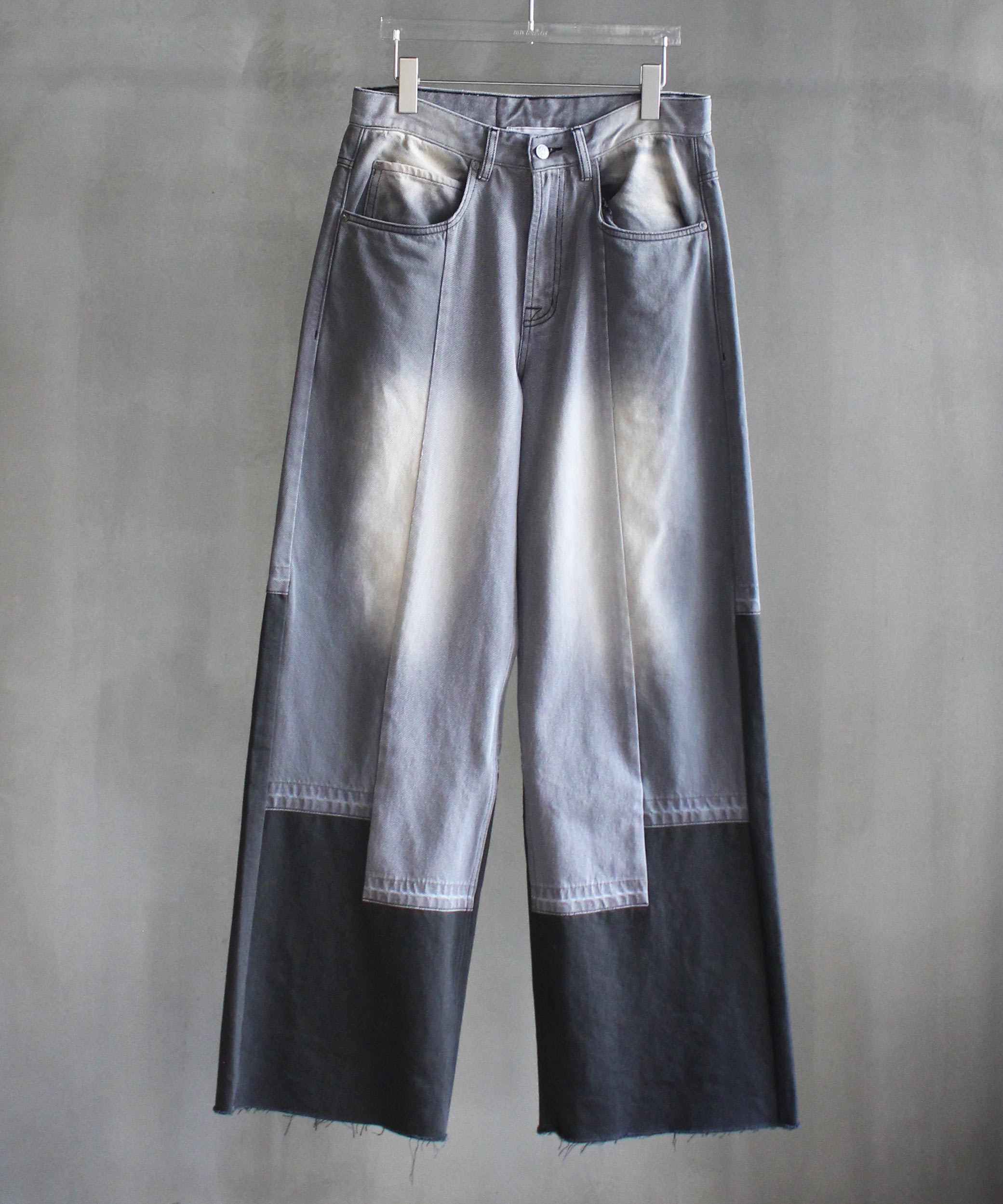 GLASS CYPRESS Gray Panelled Jeans Gray -