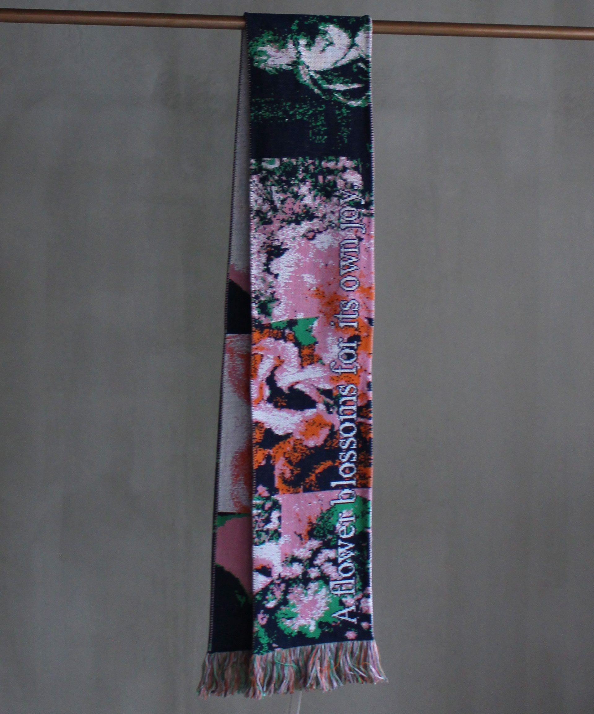 MONTMARTRE NEW YORK Pink Oeil Scarf MULTI -