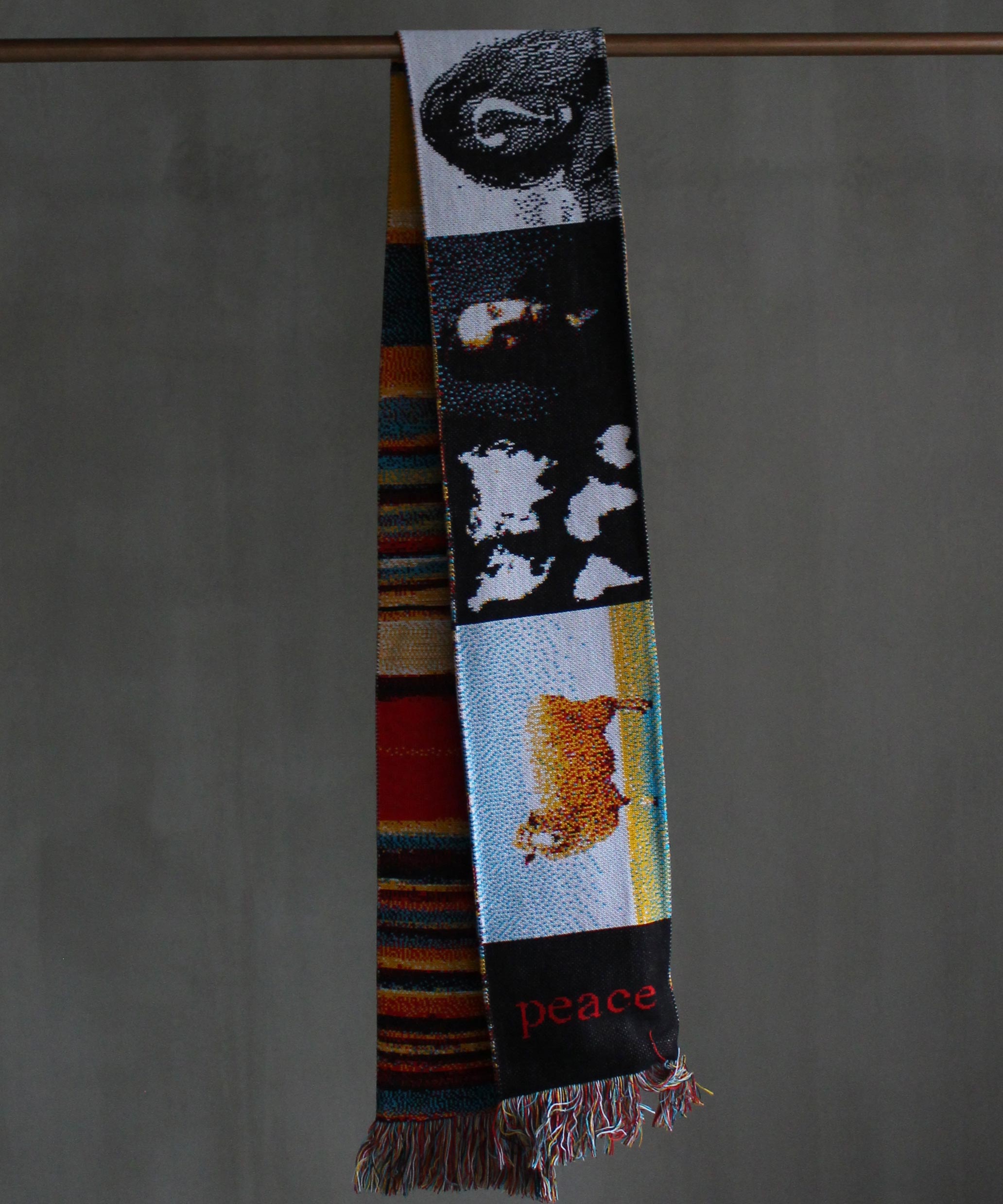 MONTMARTRE NEW YORK Gocha Gocha Scarf MULTI -